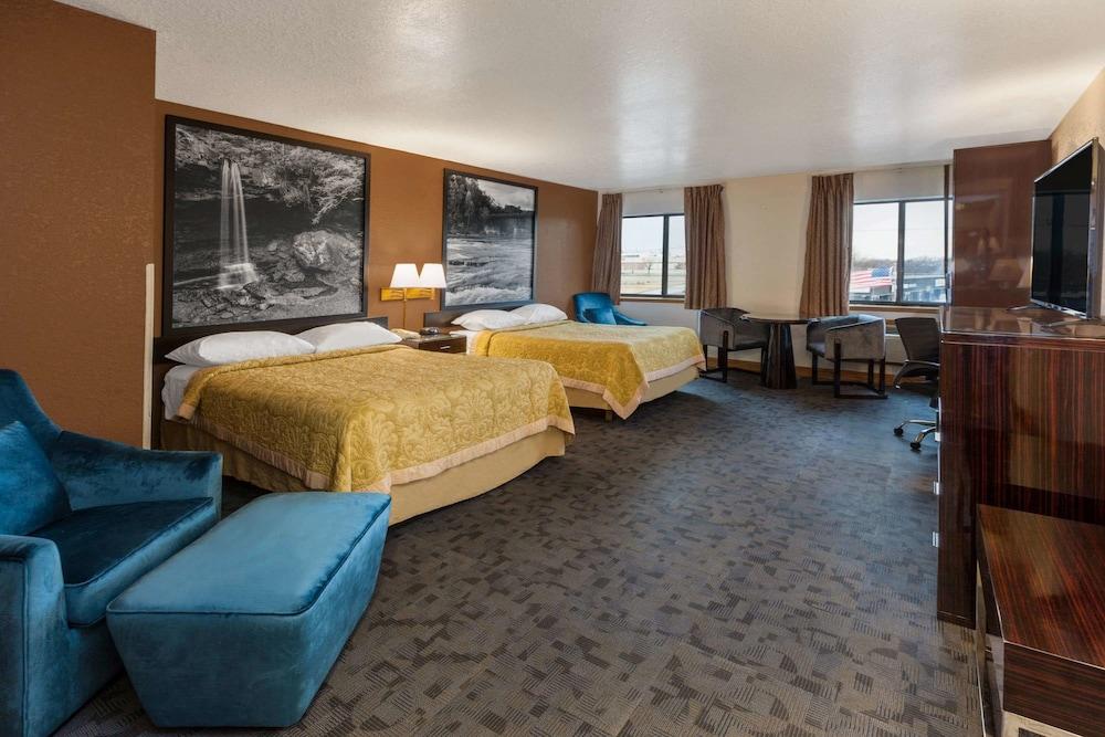 Hotel Super 8 By Wyndham Uniontown Pa Exterior foto